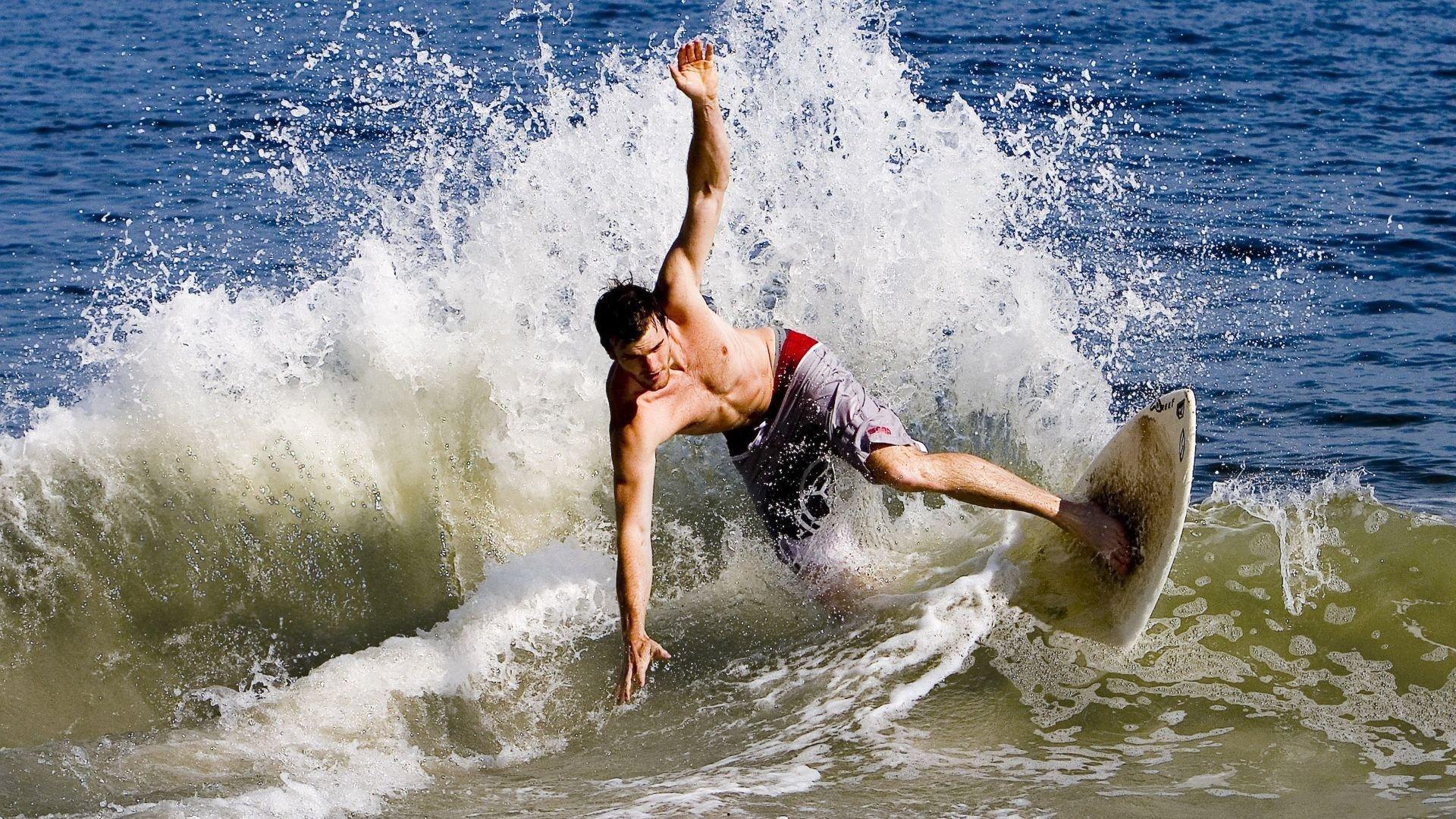 18年，6572天，我们终于又等到了中国球员在选秀夜上台